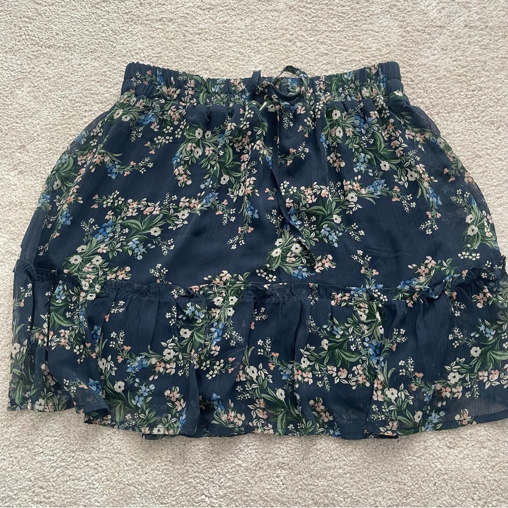 Francescas Floral Print Skirt with Ruffle Hem